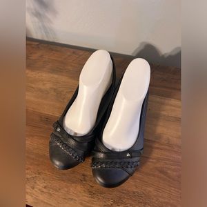 Lowers East side slip on shoes womens size 8